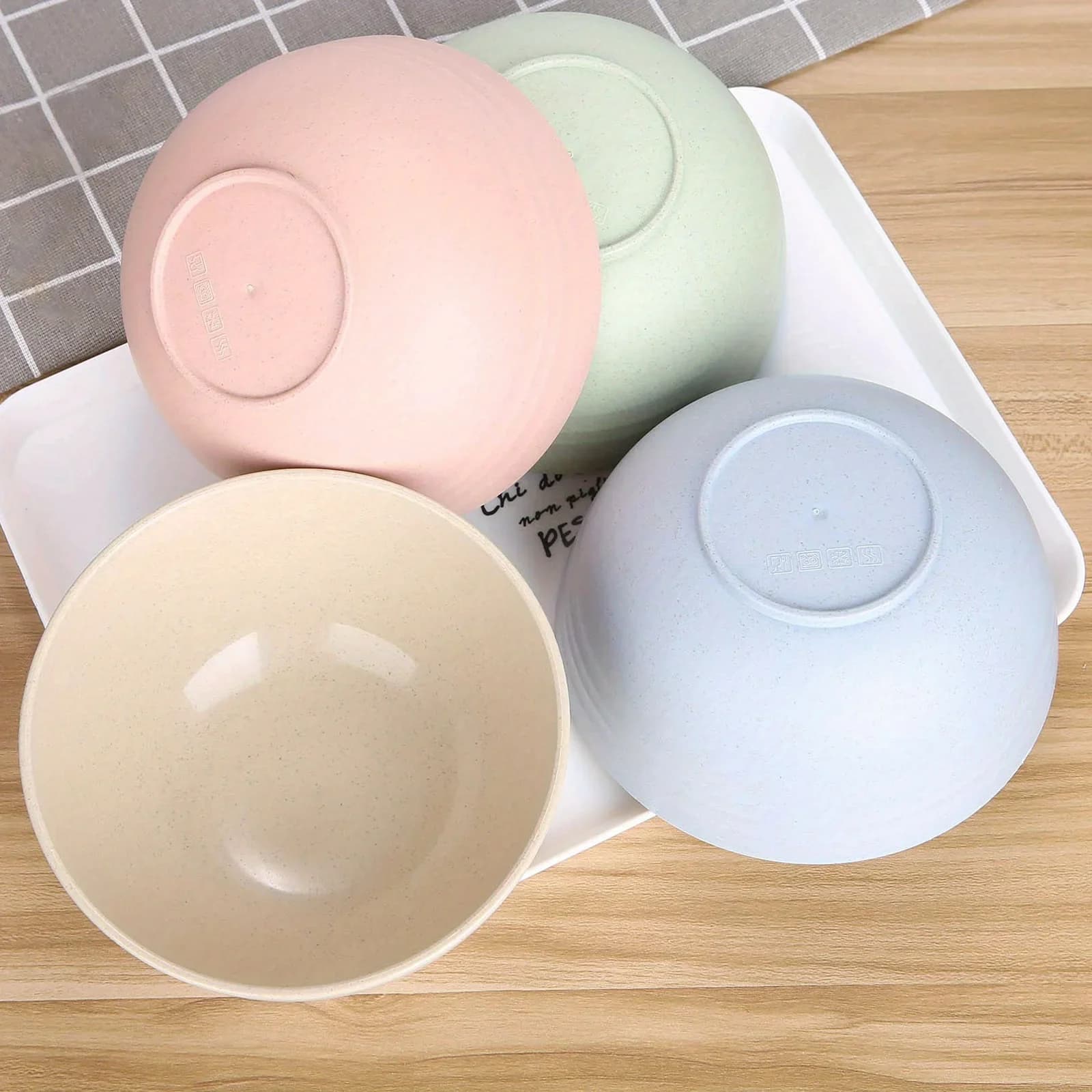 Set di 4 Ciotole Infrangibili da 24 Once in Plastica PP per Zuppa, Riso e Cereali - Adatte a Microonde e Lavastoviglie